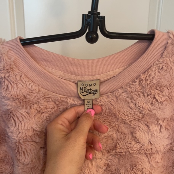 Crew neck pullover Rosy Pink Plush Sweater - Picture 8 of 12